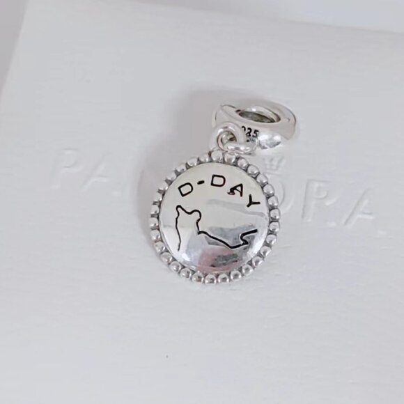Pandora Dangle D-Day Normandy Landings Personalised Charm Map Charm with box - Picture 3 of 7